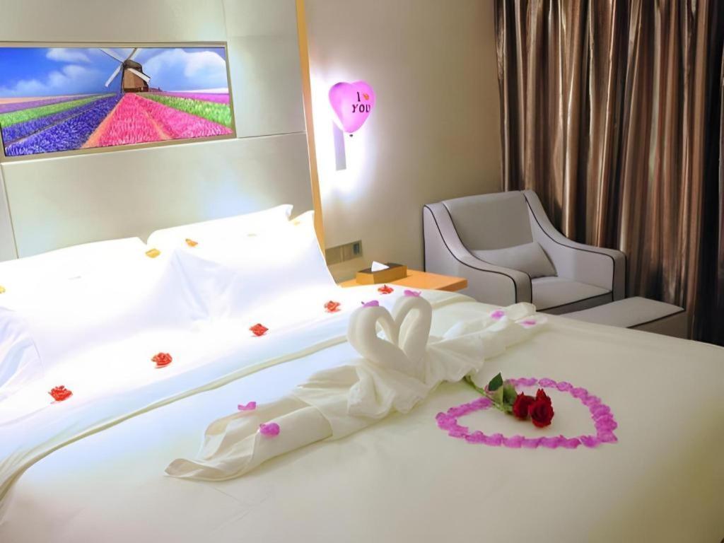 Lavande Hotel Guangzhou Shangxiajiu Pedestrian Street Hualin Temple Metro Station Luaran gambar