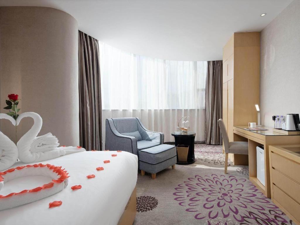 Lavande Hotel Guangzhou Shangxiajiu Pedestrian Street Hualin Temple Metro Station Luaran gambar