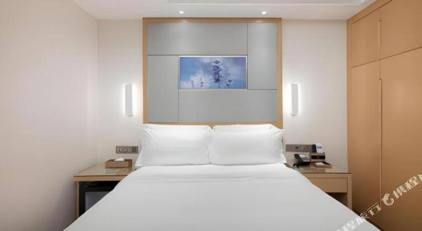 Lavande Hotel Guangzhou Shangxiajiu Pedestrian Street Hualin Temple Metro Station Luaran gambar
